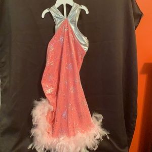 Pink flapper with faux fur
